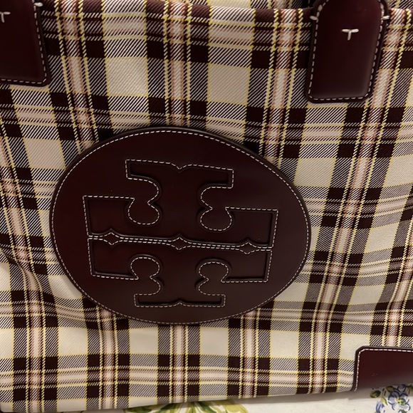 Tote - Picture 13 of 13